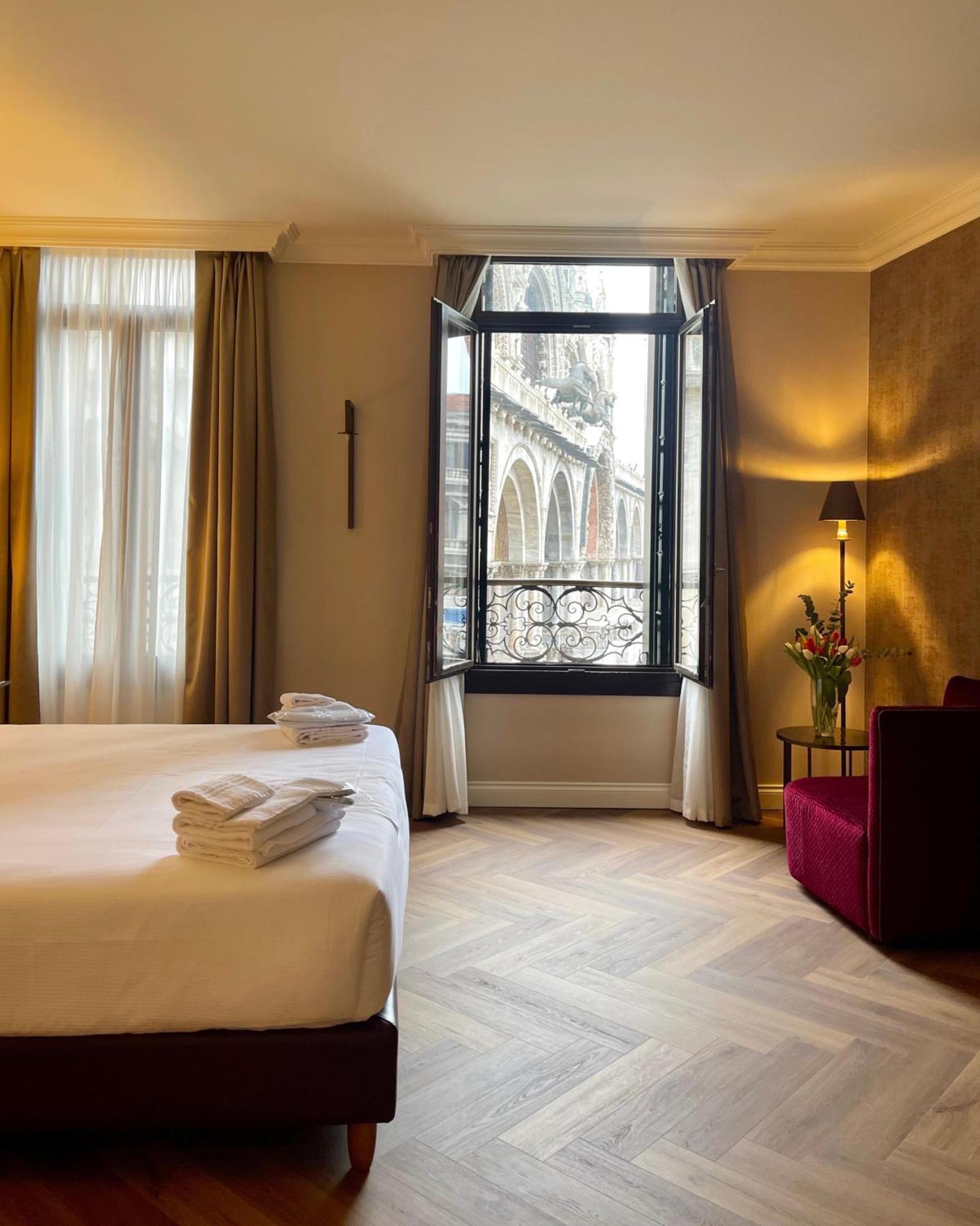 286 Piazza San Marco Hotel Венеция Екстериор снимка